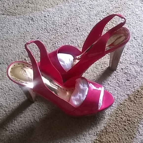 Hand bags N shoes - Picture 5 of 8